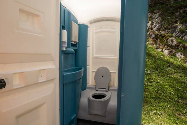 Best Event porta potty rental  in Warren, IL