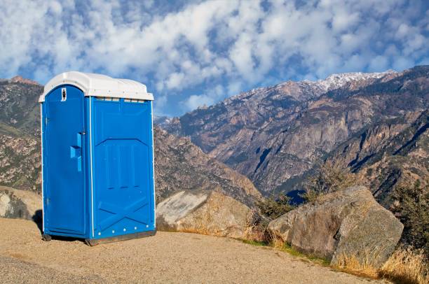 Best Luxury portable toilet rental  in Warren, IL