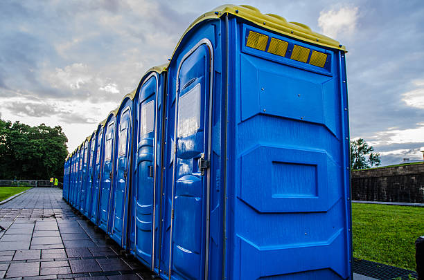 Best Best portable toilet rental  in Warren, IL